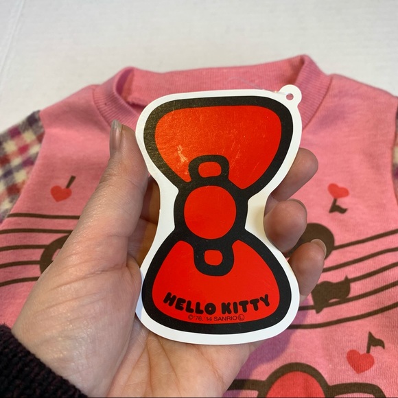 2T-3T Hello Kitty NWT pink piano sweater with fleece arms - Picture 4 of 6